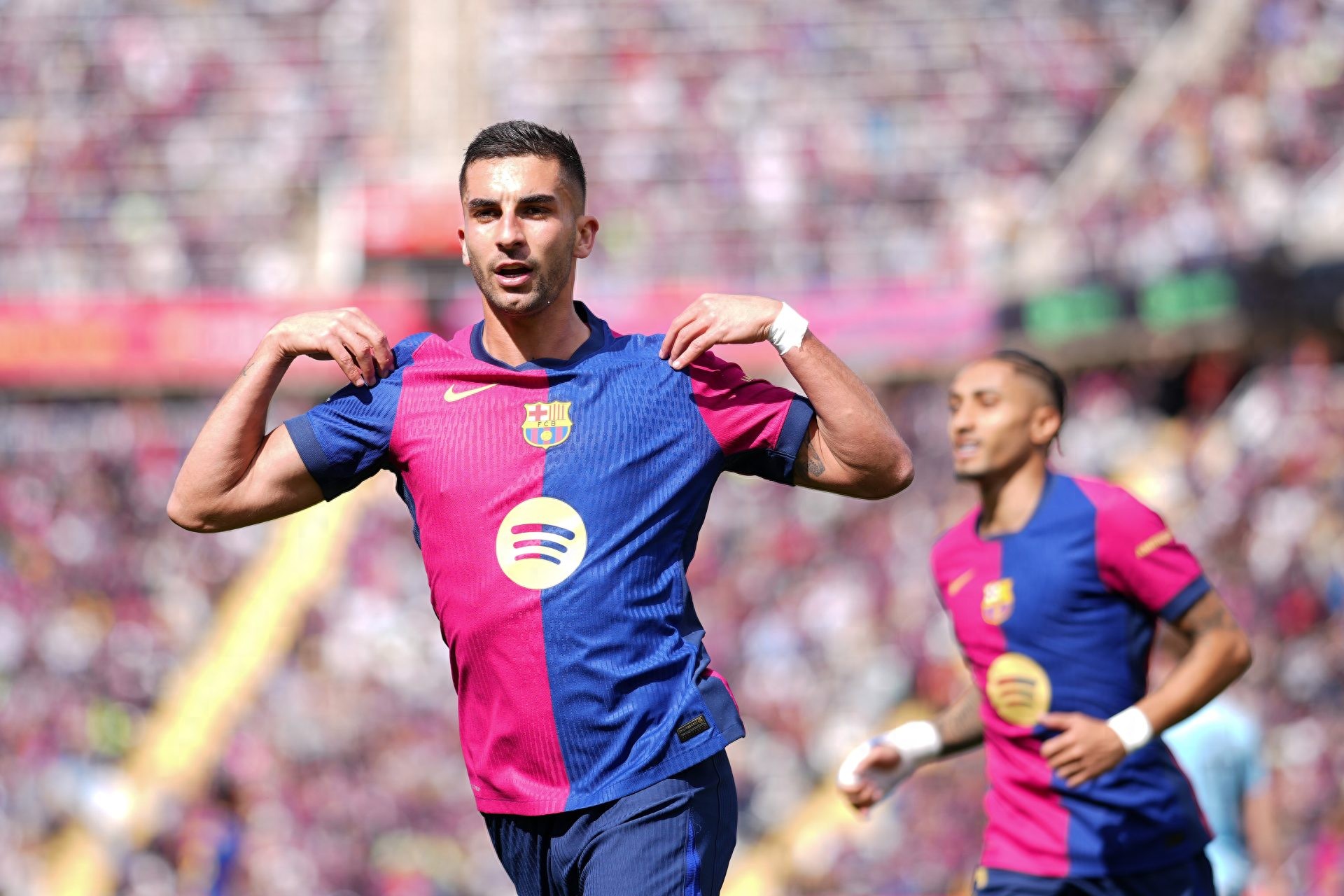 多特蒙德险胜秘鲁，费兰·托雷斯惊艳世界的简单介绍