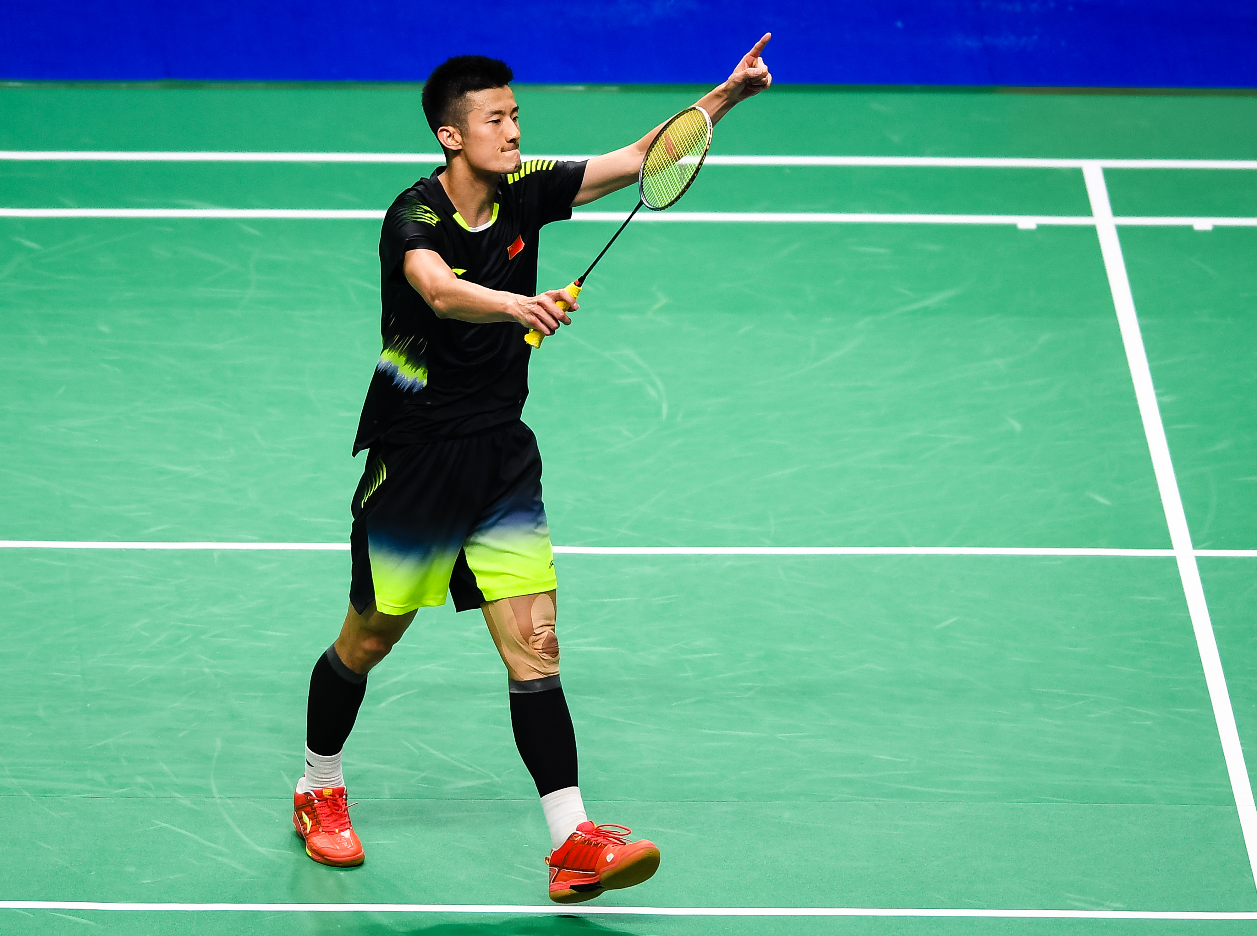 关于中国羽毛球队险胜日本羽毛球队，谌龙一己之力扛起全队的信息