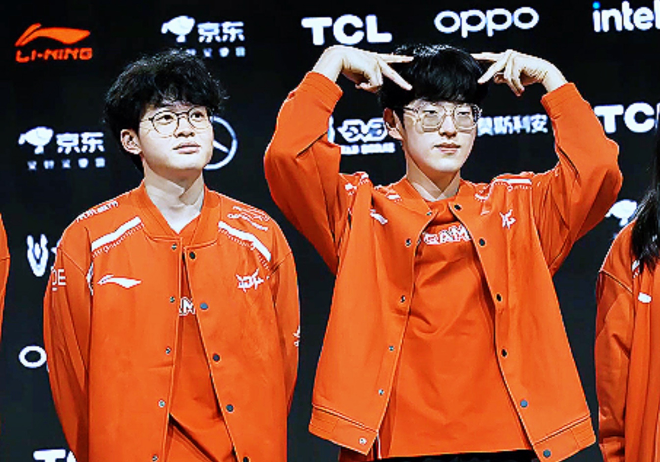 包含FLY轻取BLG,Scout制霸全场的词条 包含FLY轻取BLG,Scout制霸全场的词条