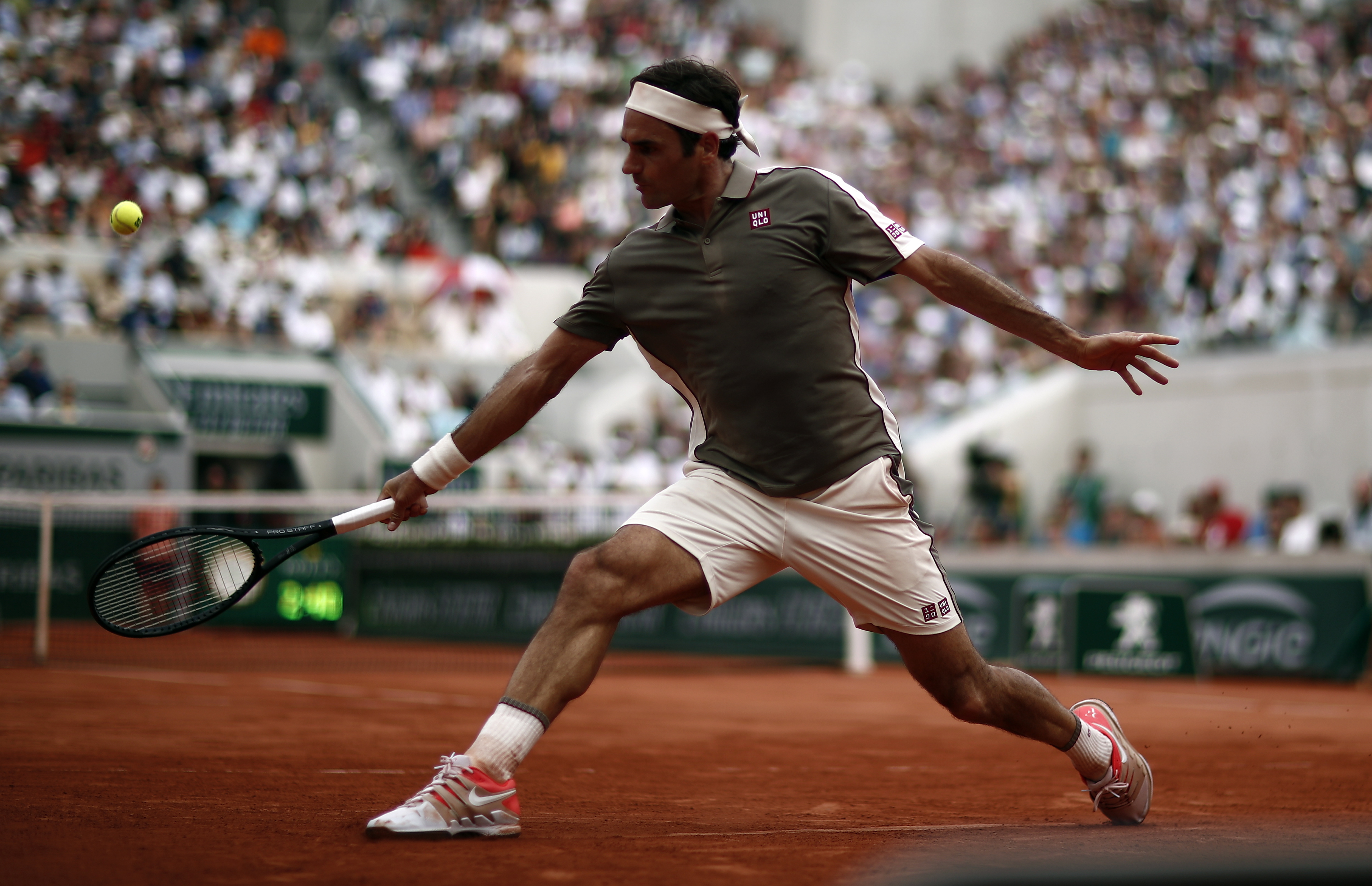 法国网球队强势德国网球队，费德勒惊艳世界的简单介绍