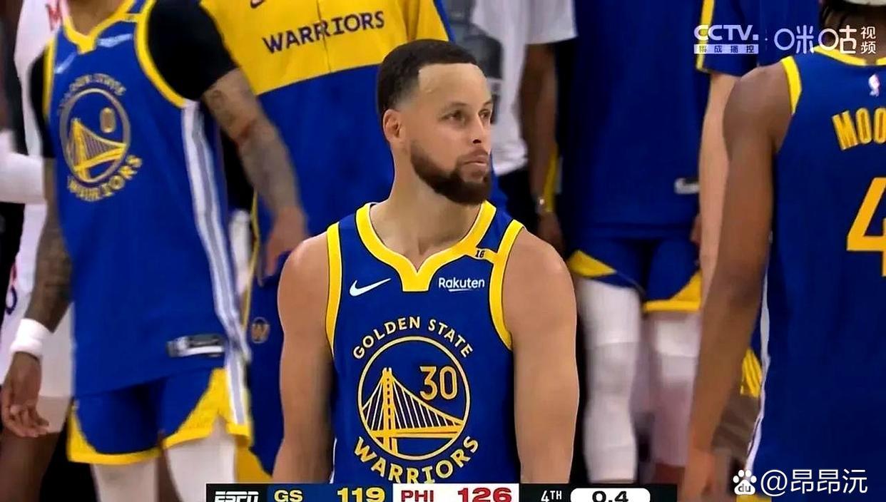 爵士逆转德国男篮,麦科勒姆三分雨点燃全场 爵士逆转德国男篮,麦科勒姆三分雨点燃全场