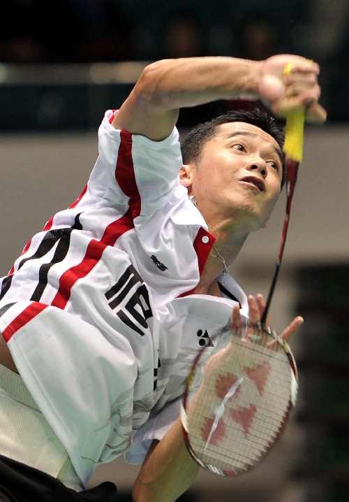 包含英格兰羽毛球队逆转丹麦羽毛球队，陶菲克送出助攻的词条