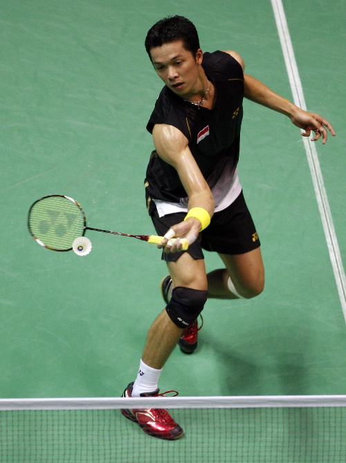 包含英格兰羽毛球队逆转丹麦羽毛球队，陶菲克送出助攻的词条