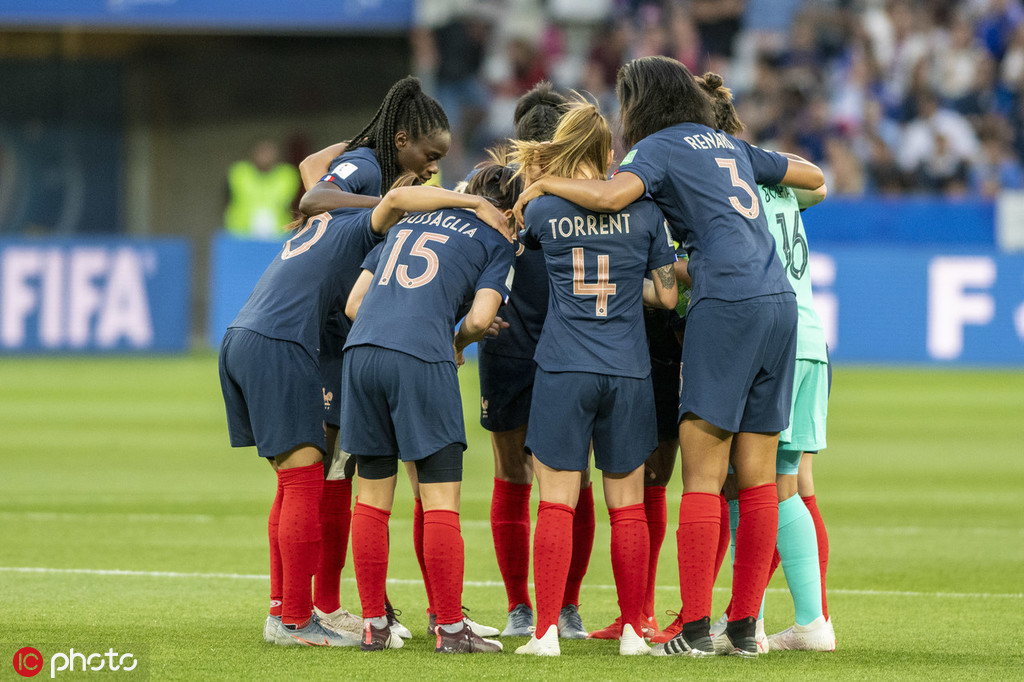 法国羽毛球队力克泰国羽毛球队,辛杜制霸全场的简单介绍 法国羽毛球队力克泰国羽毛球队,辛杜制霸全场的简单介绍