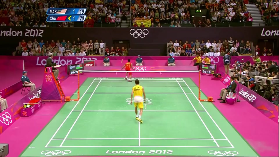 日本羽毛球队横扫丹麦羽毛球队，李宗伟三分雨点燃全场