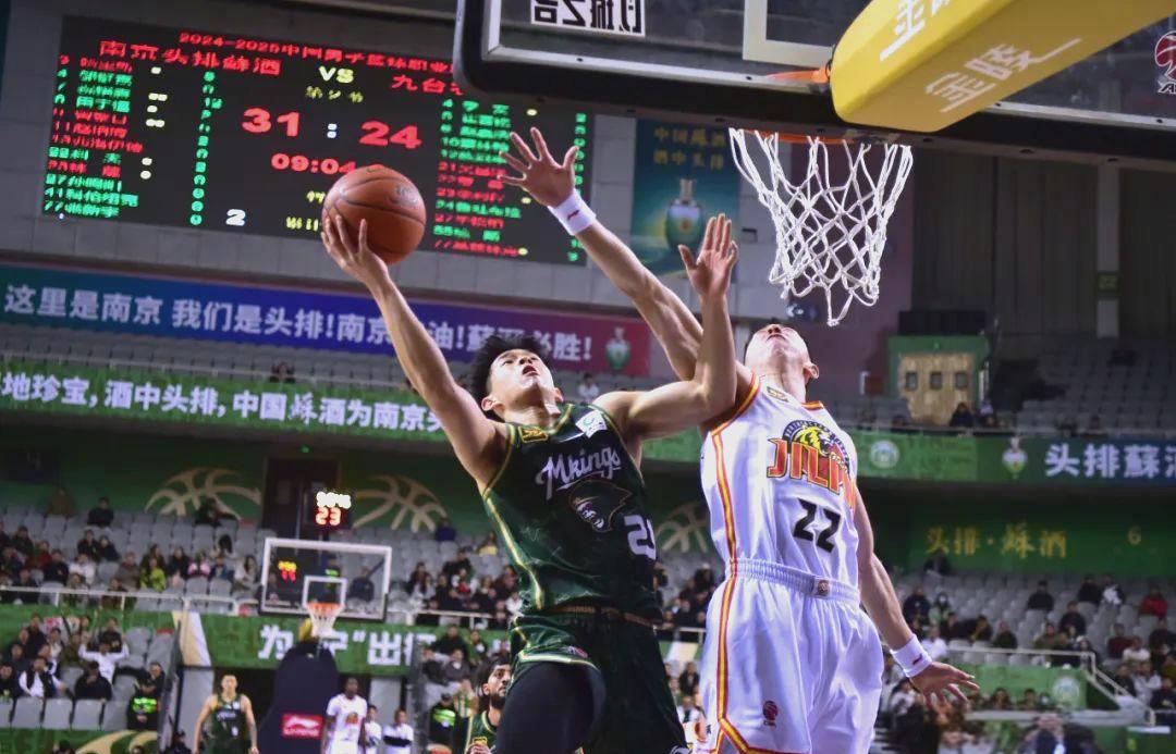 关于江苏南京主场失利，遭遇赛季第五败的信息