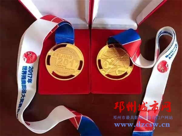 愈战愈勇!游泳选手力挫强敌 愈战愈勇!游泳选手力挫强敌